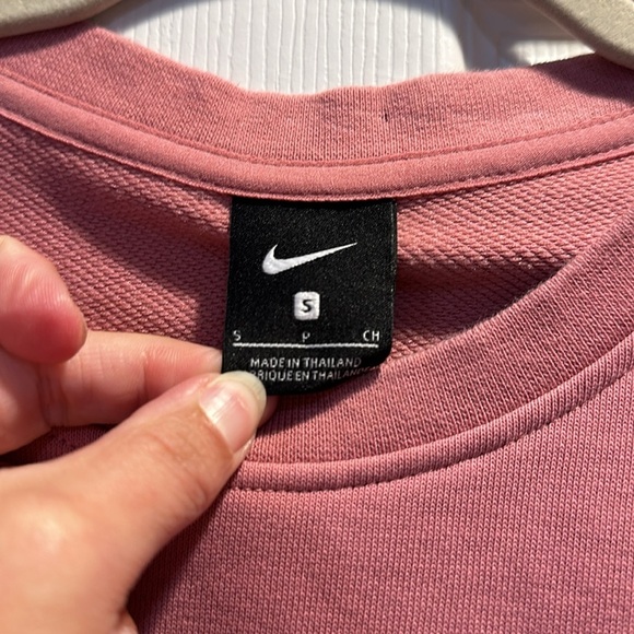 Nike Rose Pink Chenille Swoosh Oversized Crop Sweatshirt S - Picture 2 of 6